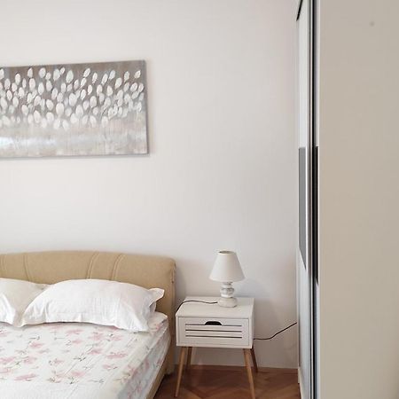 Apartman Iva Apartamento Kaštela Exterior foto