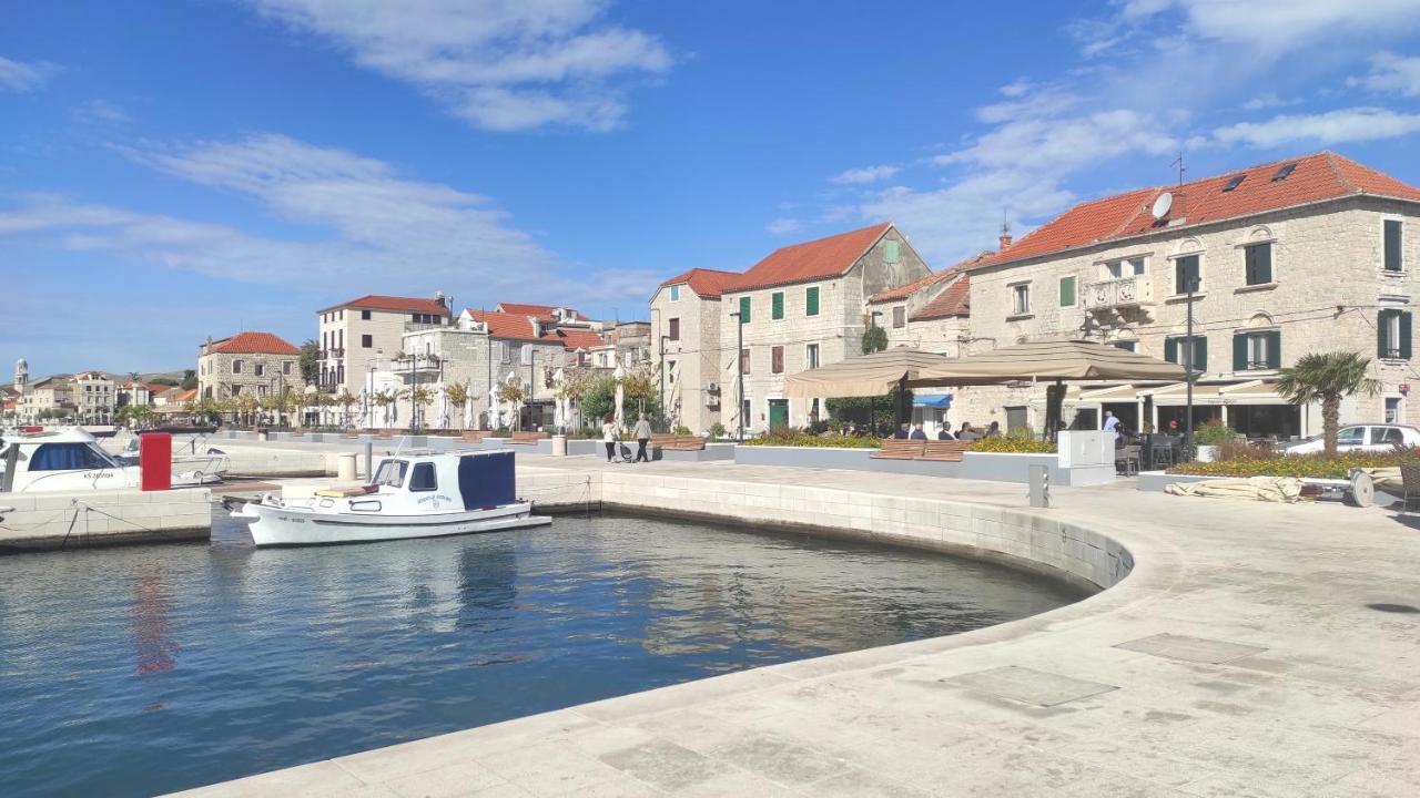 Apartman Iva Apartamento Kaštela Exterior foto